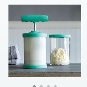 Pampered Chef whipped cream maker
